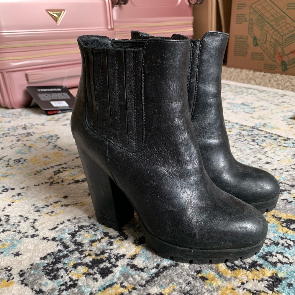 Steve Madden Boots